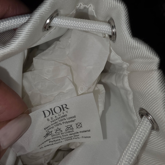 Dior Cream Drawstring Cosmetic Bag - Picture 5 of 7